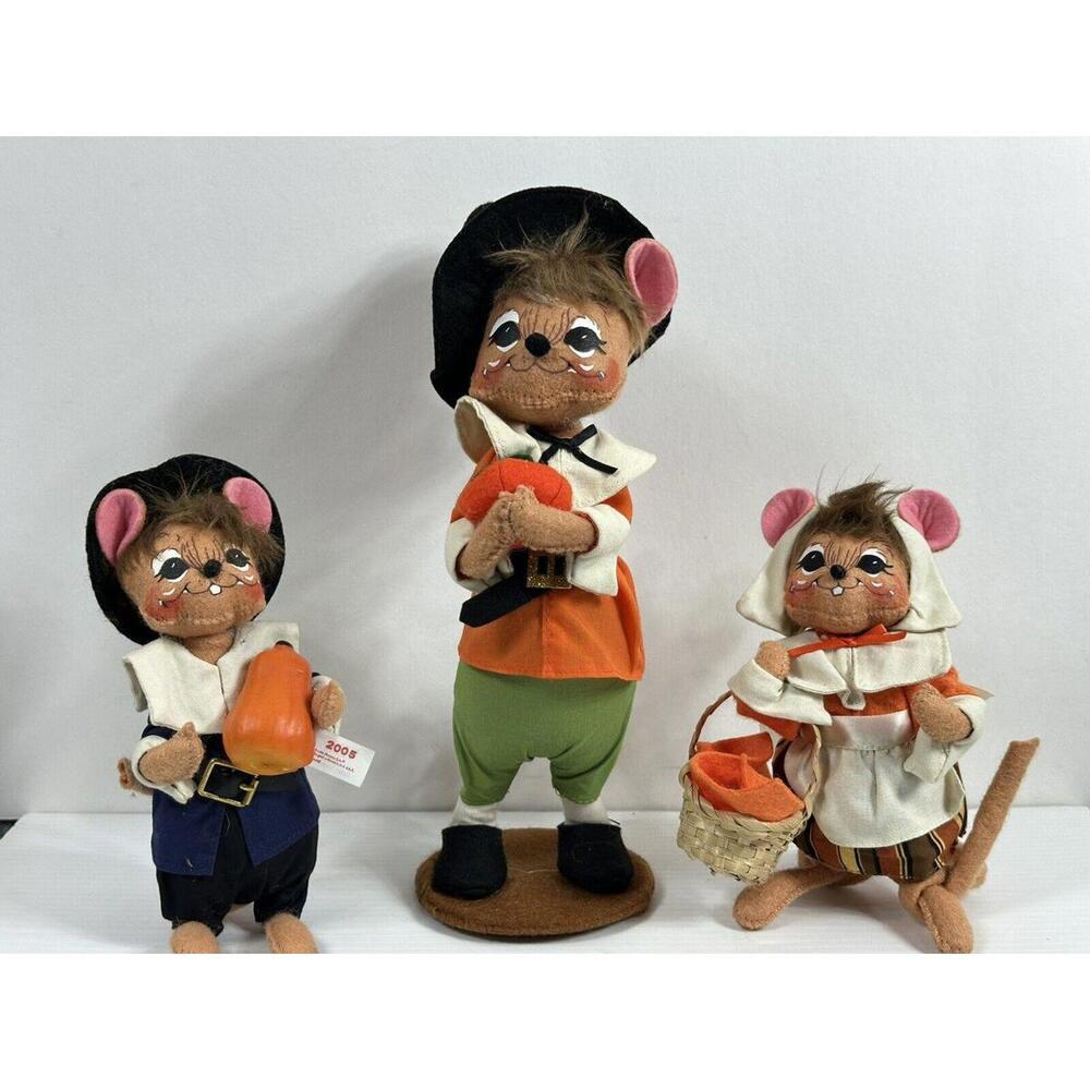 Three Annalee Thanksgiving Pilgrim Mouse Figures